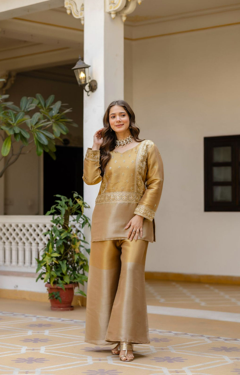 Banarasi Viscose Fabric with Beads Embroidery – Elegant 2-Piece Set ✨