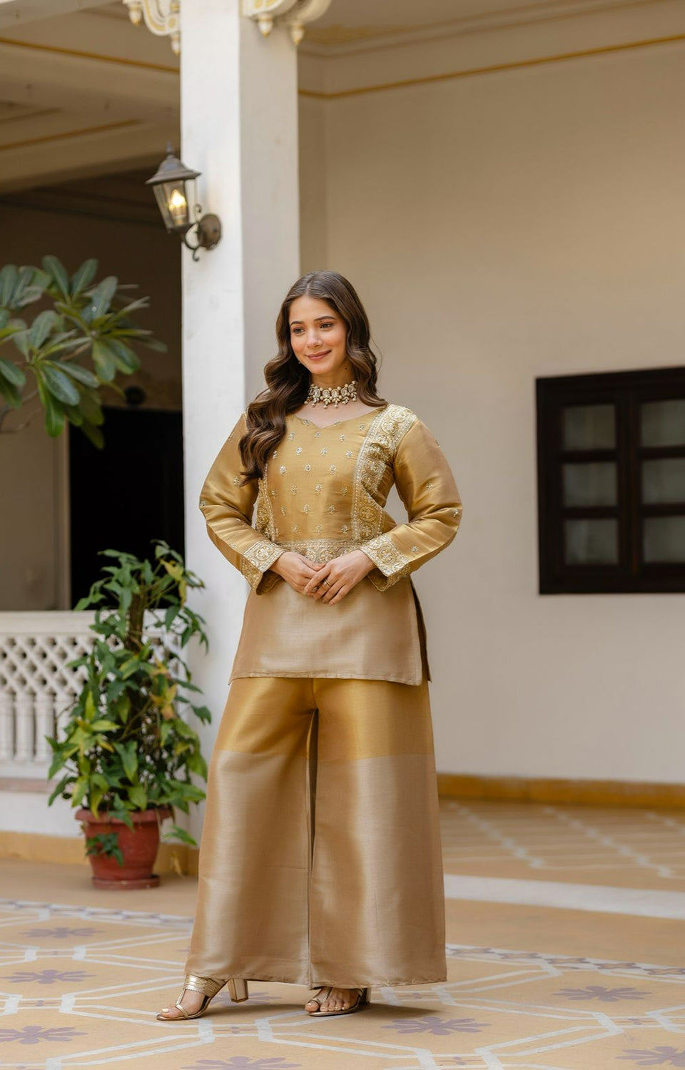 Banarasi Viscose Fabric with Beads Embroidery – Elegant 2-Piece Set ✨