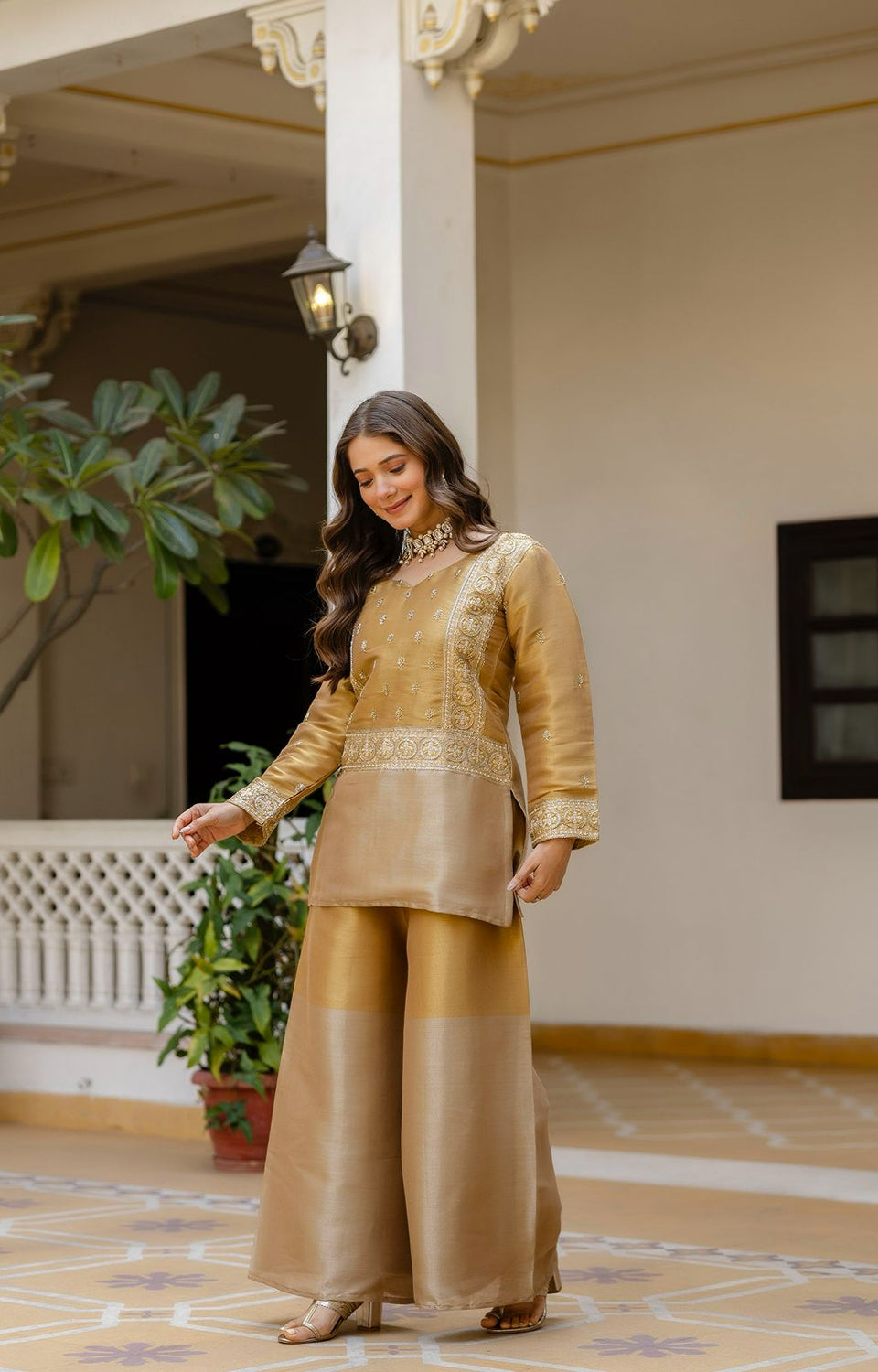 Banarasi Viscose Fabric with Beads Embroidery – Elegant 2-Piece Set ✨