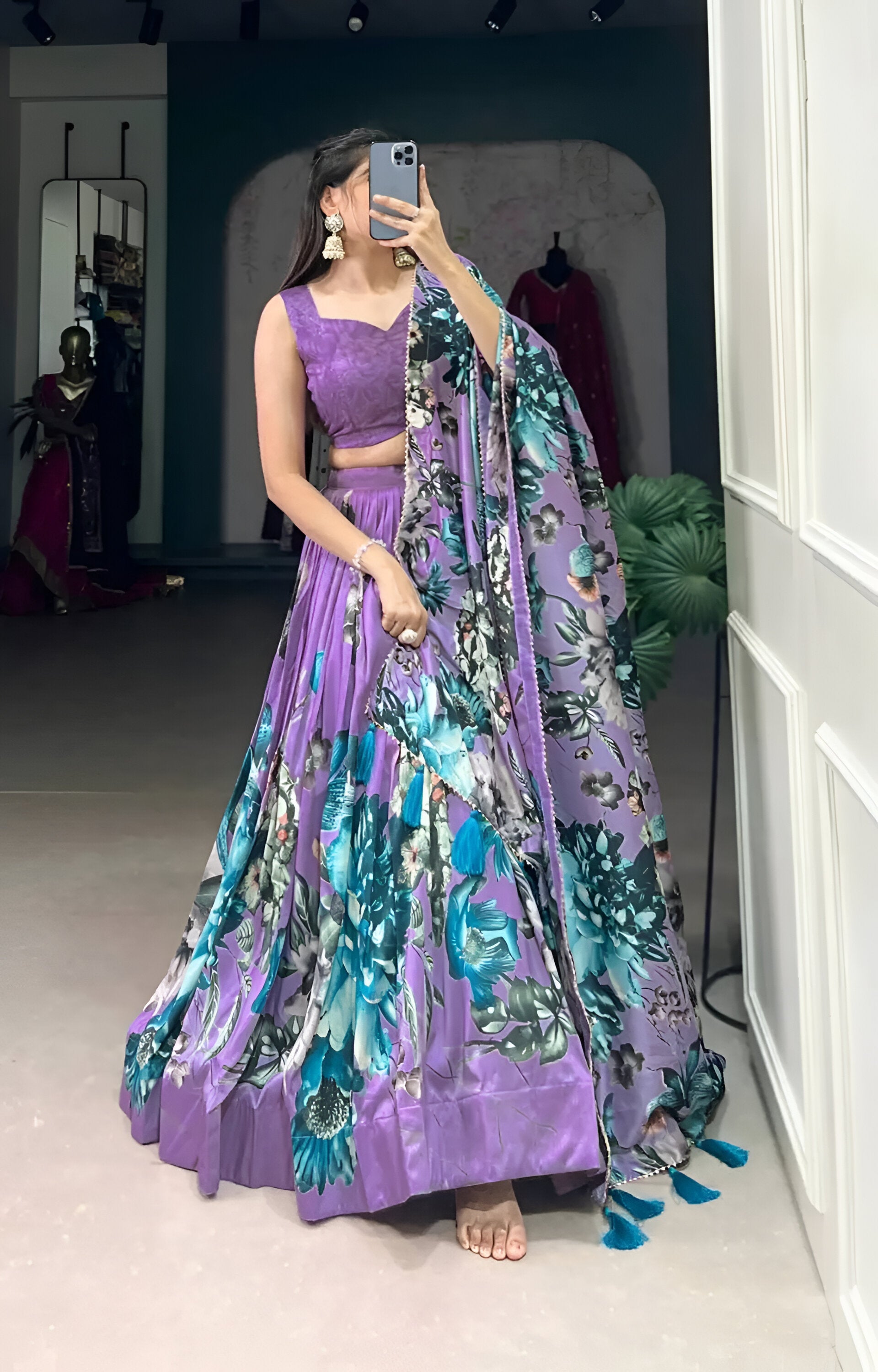 Dolla Silk Radiance Patola Set 🌙