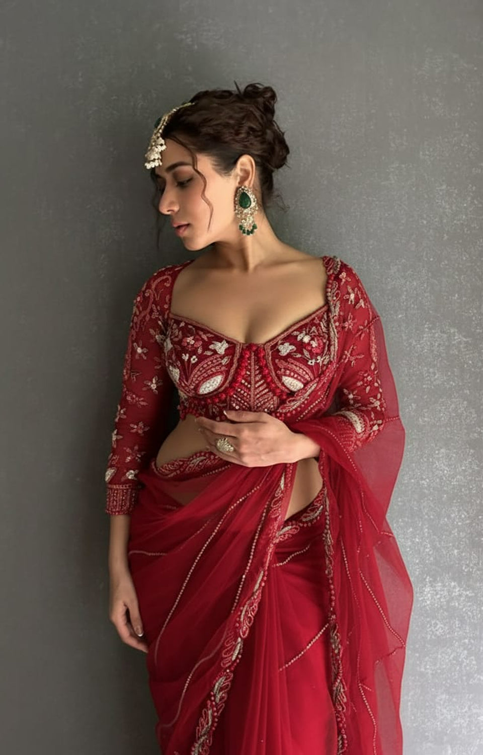 Presenting You Most Beautiful Latest Saree Collection