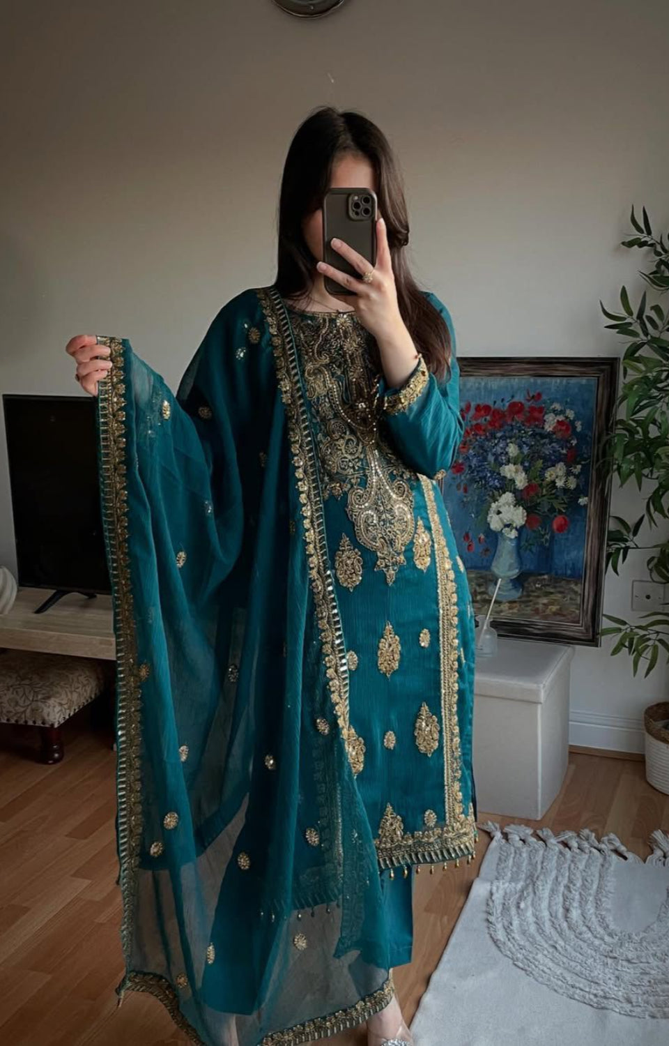 Heavy Chinnon Silk ✨ | Coding Seq Embroidery 🧵 | Full Emb Sleeves 👗