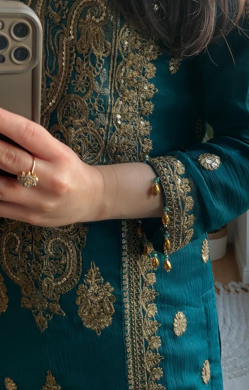 Heavy Chinnon Silk ✨ | Coding Seq Embroidery 🧵 | Full Emb Sleeves 👗